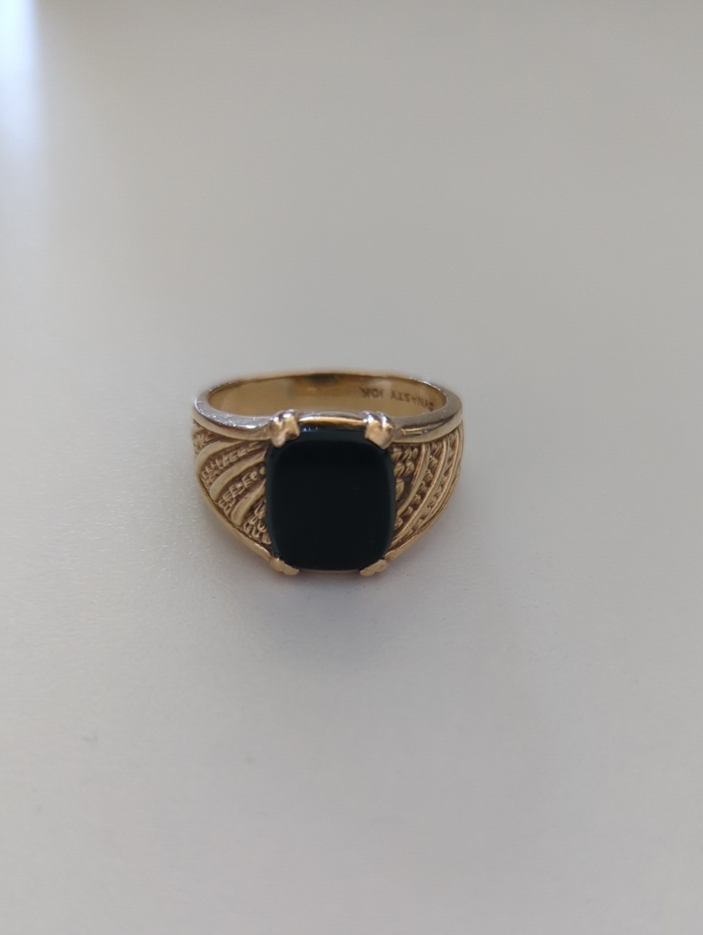 Solid 10k Gold Men's-Style Ring with Bloodstone Center